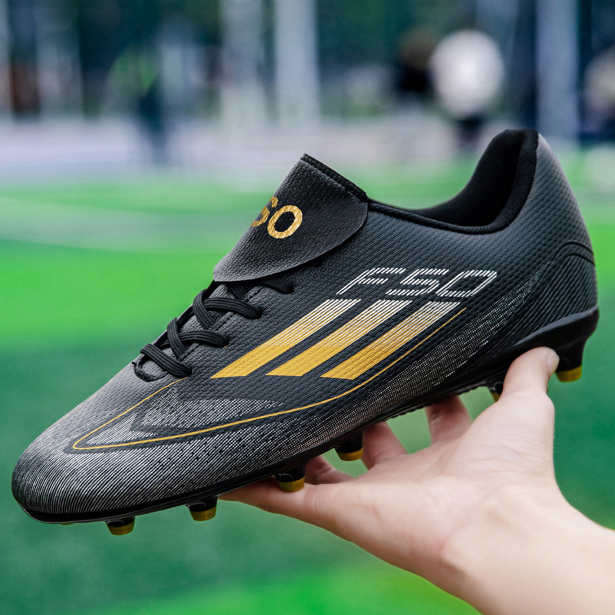 Cross-Border Amazon Large Size Low-Top Football Shoes for Men and Women with Long Spikes and Broken Spikes for Students Grass Training Sports Shoes Wholesale