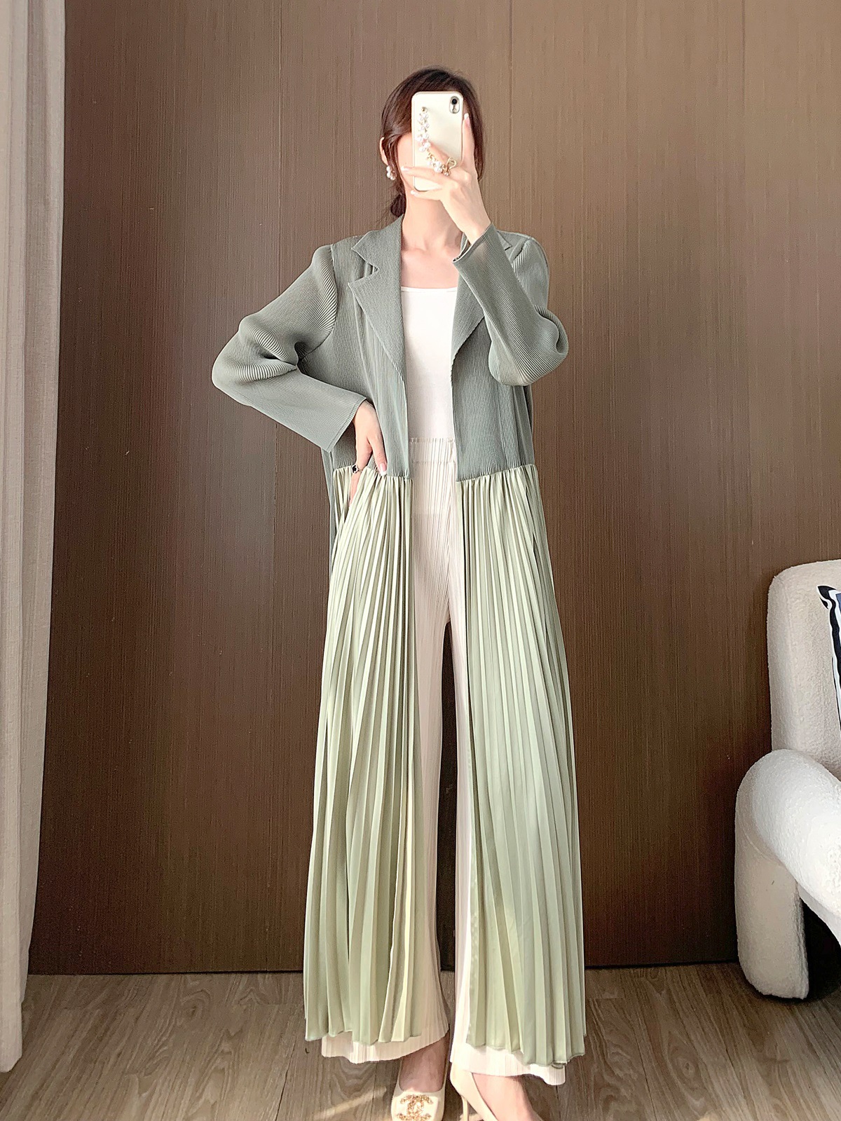 European and American Export Extended Windbreaker Women's High-End Outwear Feminine New Pleated Design Women's Outwear