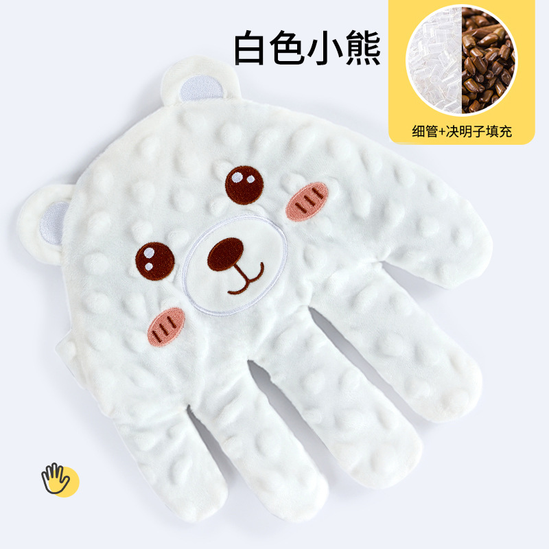 Picture of Baby slap sleep soothe palm to coax sleep baby lie sleep coax baby sleep independently hug sleep slap ass slap