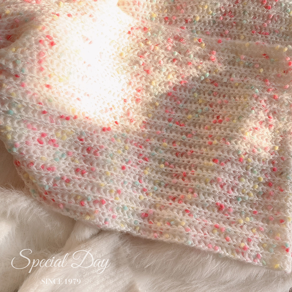 Picture of Imitation mink velvet sugar bean color wave dots warm autumn and winter light fluffy wool knitted white small scarf K