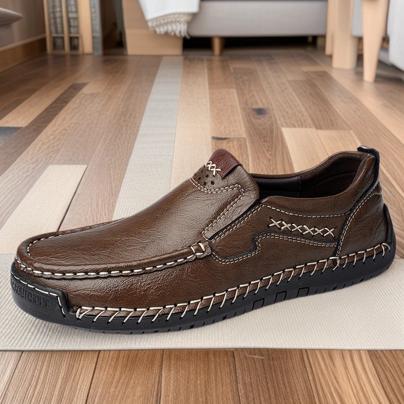 Cross-Border Popular Men's Beanie Shoes British Driving Shoes 2025 Autumn and Winter New Casual Shoes Fashionable Slip-On Leather Shoes