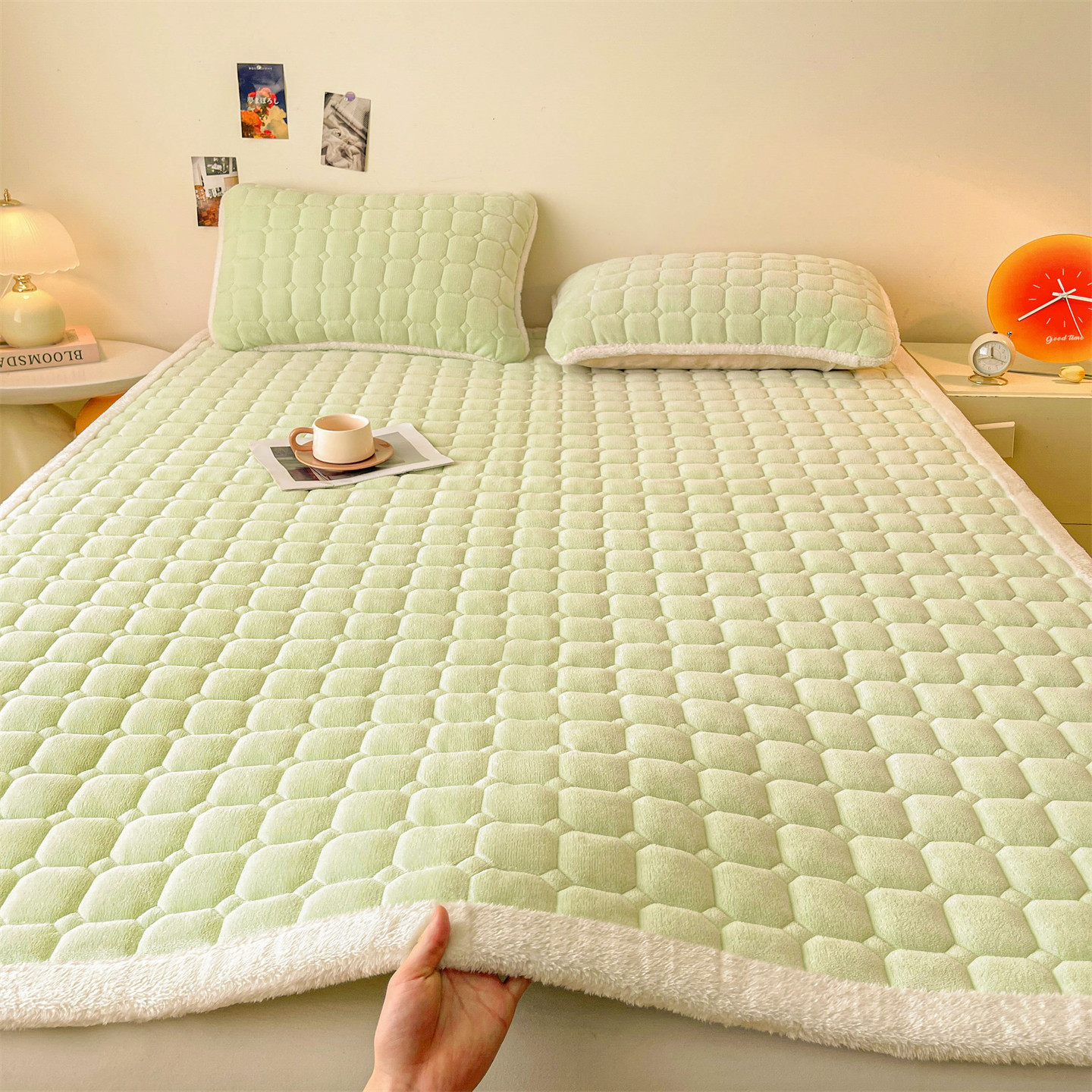 Picture of Class A maternal and child milk velvet mattress autumn and winter foldable washed anti-static home student dormitory bed cushion
