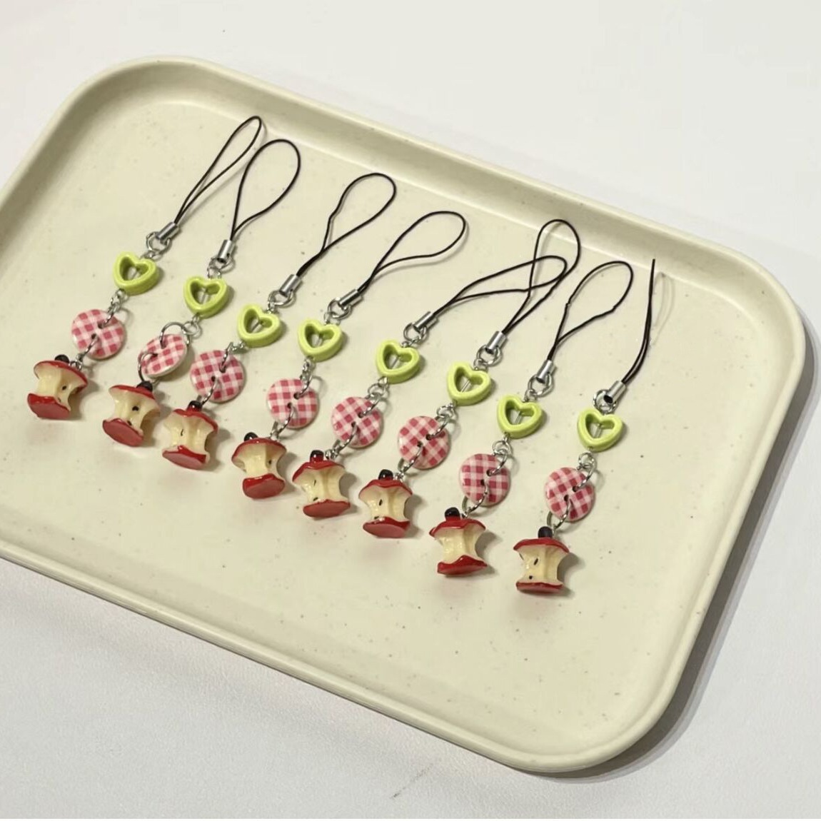 [mini apple core] Apple party beaded small pendant cute kawaii mobile phone chain girl heart goo Ben
