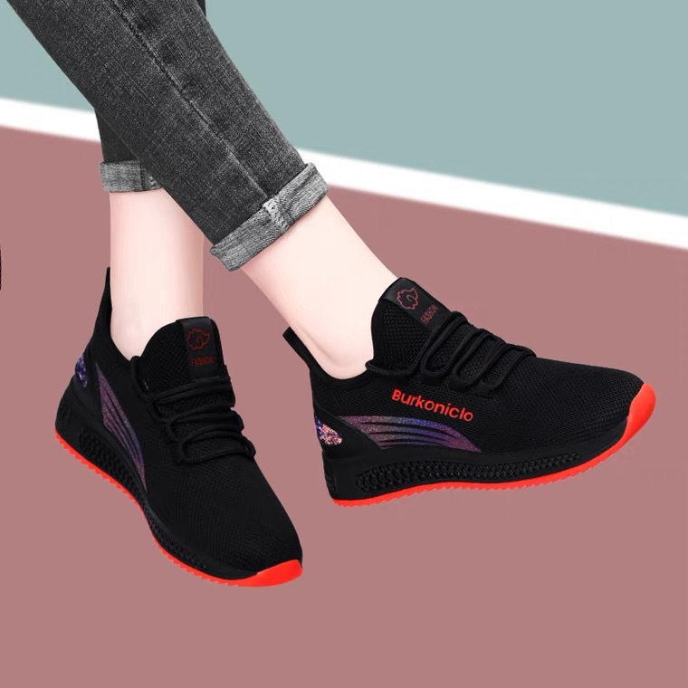 Picture of 2025 New Spring and Autumn Flat Sports Shoes Women's Soft Soled Casual Shoes Trbottomy Dancing Mom Shoes Foreign Trade Cross-Border Women's Shoes