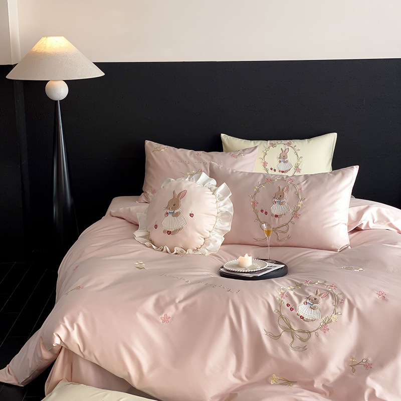 Small fresh and lovely wind cotton 100s long staple cotton embroidery girl's heart skin-friendly soft bed sheet four-piece set
