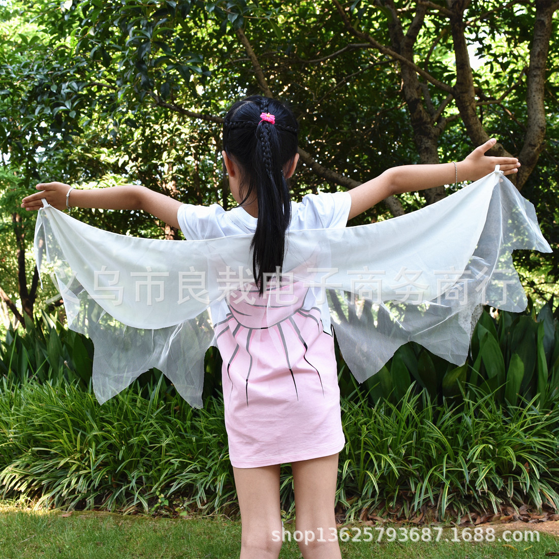 Picture of Halloween Cloak Butterfly Halloween Cloak Butterfly Decoration Butterfly Halloween Small Butterfly Wholesale