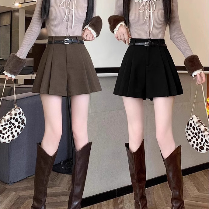 Woolen Skirt Shorts Autumn and Winter Women's Outer Wear 2024 New A- word Pleated Short Skirt High Waist brown Pants