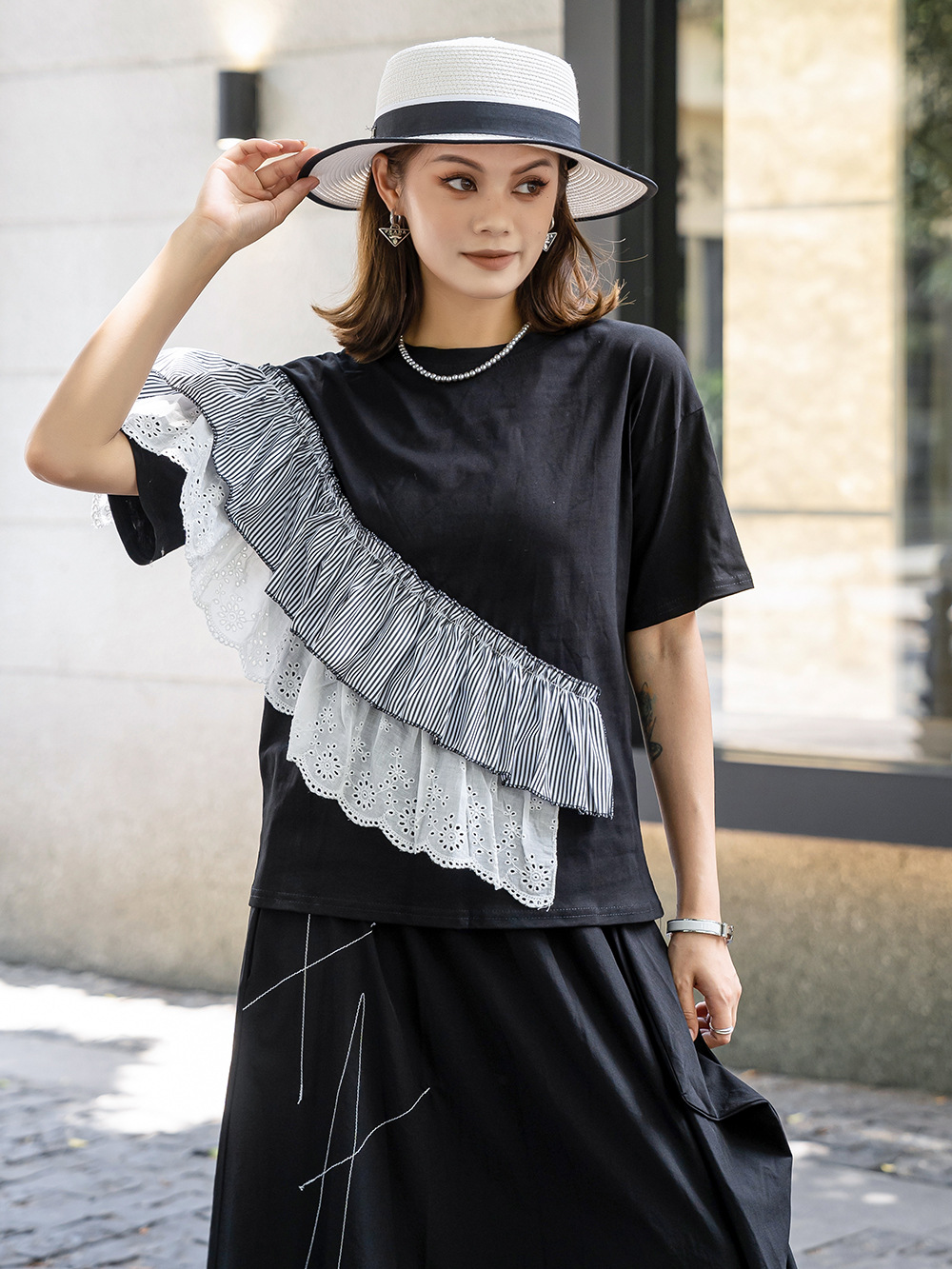 240703 Summer New T-shirt Stitching Striped Lace Design Sense Niche All-match Unique Chic Tops