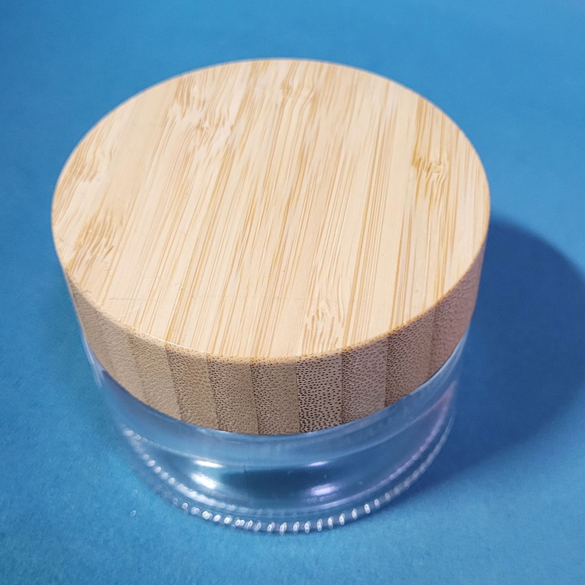 Picture of Inner plastic parts bamboo and wood lid cream bottle transparent frosted glass cream bottle powder bottle ointment mask sub-bottled wholesale