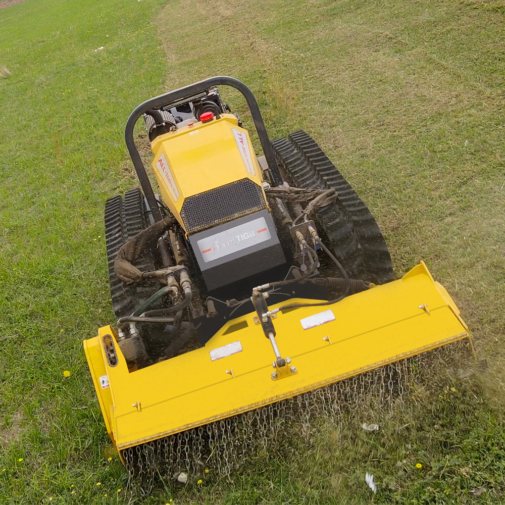 Exported to Europe and the United States remote control crawler large mower engine climbing mowing and weeding unmanned remote control machine