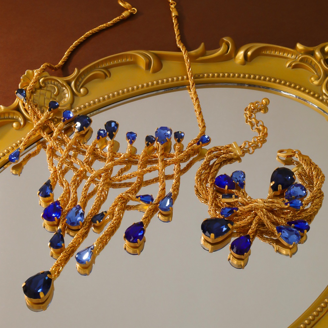 Picture of Middle Ancient Vintage Palace Vintage Fireworks Necklace Glazed Necklace Gold Plated Heavy Industry High Quality Sense