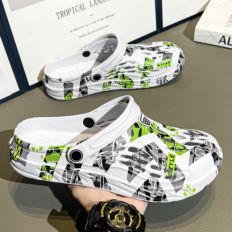 Sandals Men's Summer Hole Shoes Men's Thick Sole 2025 New Arrival Indoor Outdoor Two-Wear Slippers for Seaside Beach