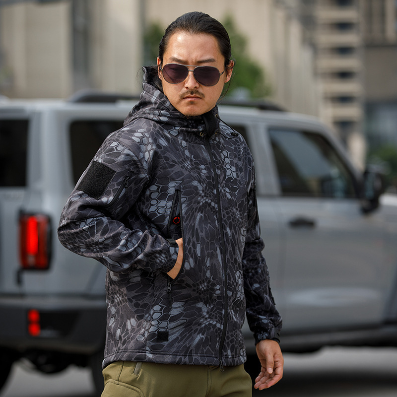 Picture of Shark skin soft shell assault clothing camouflage jacket fleece padded tactical clothing hooded jacket manufacturers in stock