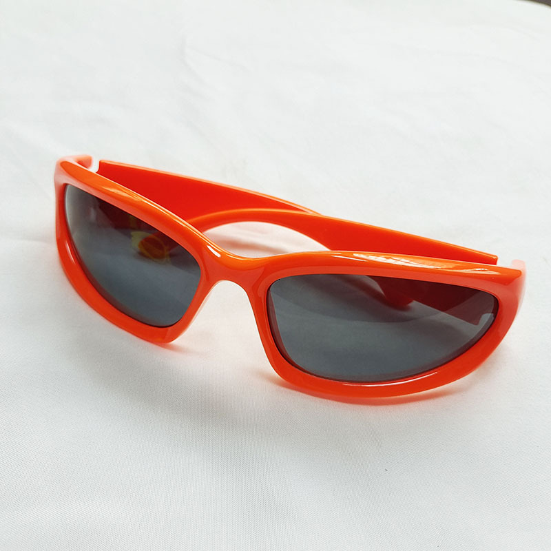 Picture of Punk Futuristic Sunglasses Women's European and American Hot Girls Super Cool Street Photograph Sun Protection Glasses Men's Sports Style Riding Sunglasses