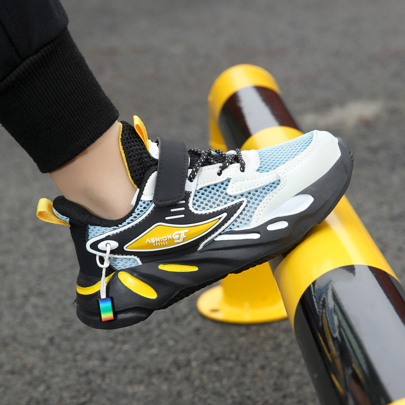 Boys' Shoes Summer Single Mesh Breathable Sneakers for Middle School and Primary School Students Boys Mesh Casual Shoes Running Shoes