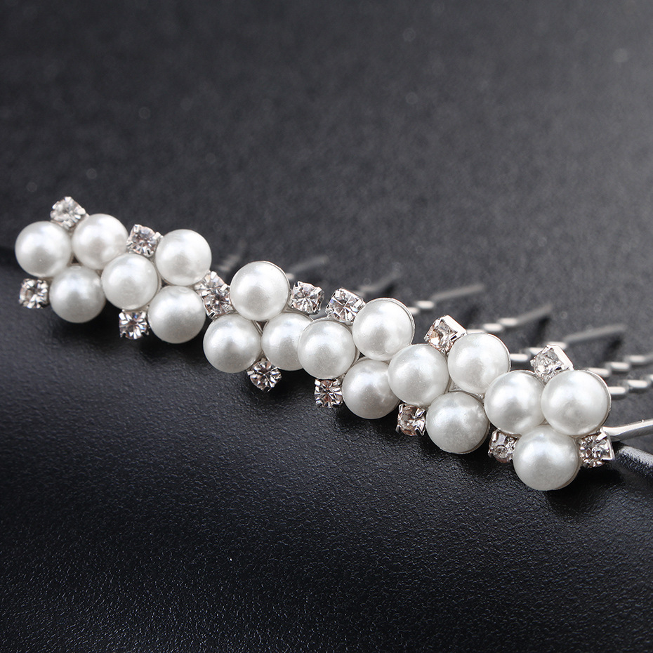 Picture of Wedding accessories wholesale European and American simple new bridal hairpin pearl rhinestone pin wedding dress accessories