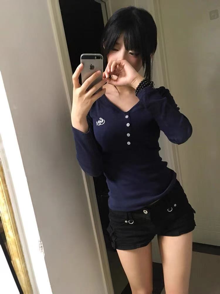 American embroidered buttoned long-sleeved T-shirt women's spring and autumn new slim slimming sweet and hot girl short base shirt top