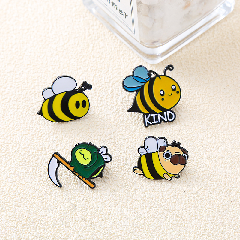 Cartoon Cute Bee Animal Brooch Funny Little Bee Insect Badge Clothing Bag Hat Creative Jewelry