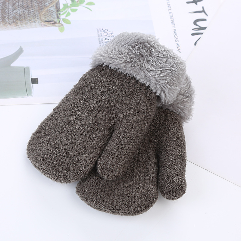 Picture of 0-3 Years Old Kidsren's Winter Velvet Thickeneded Plush Gloves for Infants and Kidsren to Heattech Cross-Border Twill Jacquard Pure Color Fur Mouth