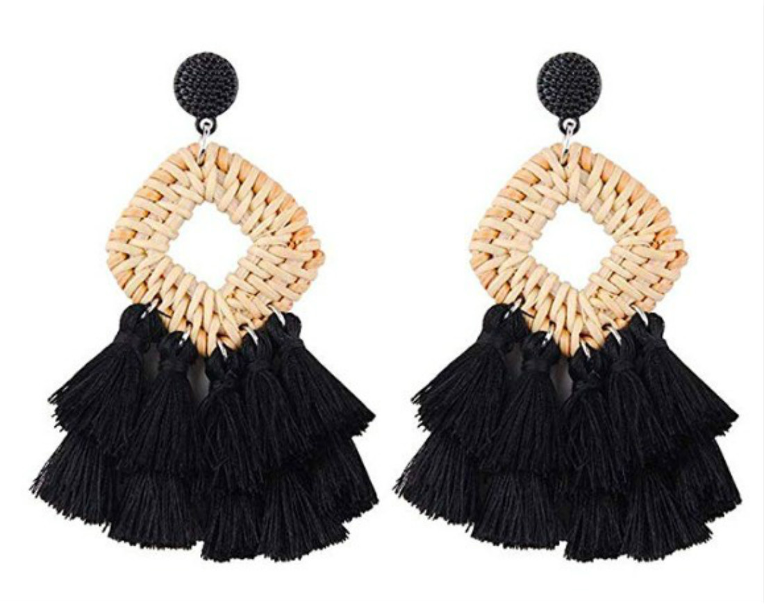 Picture of European and American Cross-Border Amazon Hollow Square Tassel Earrings, Fashionable Retro Personality Geometric Rattan Set Earrings