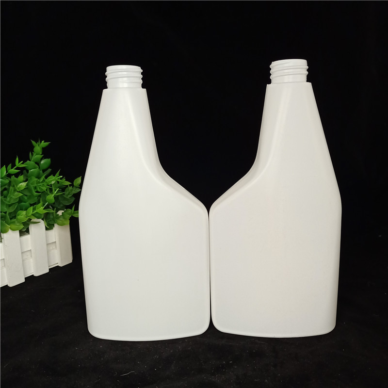 Yiwu Manufacturer Directly Supplies Pe Bottles 500ml Plastic Spray Bottles for Toilet Cleaner and Oil Smoke Spray Bottles