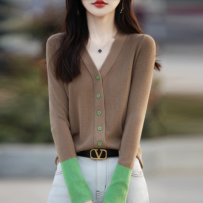 Picture of 2024 Autumn and Winter New V-neck Contrast Color Knitted Cardigan Women's High-end Sense Stitching Loose All-match Elegant Top