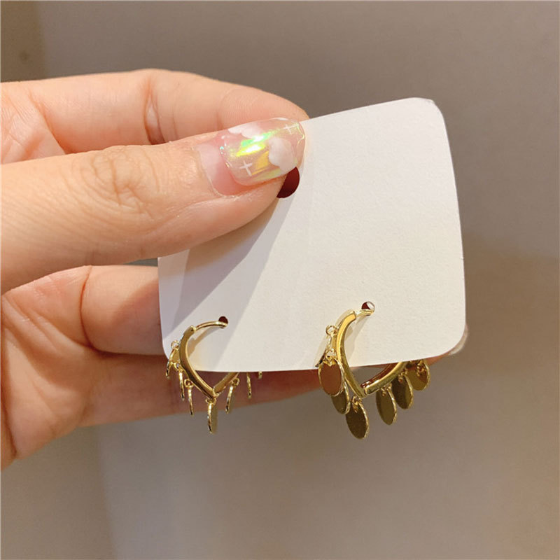Picture of New 2025 Gold Piece Smart Sense 925 Silver Earrings Simple All-match Earrings Girlfriend Elegant Women