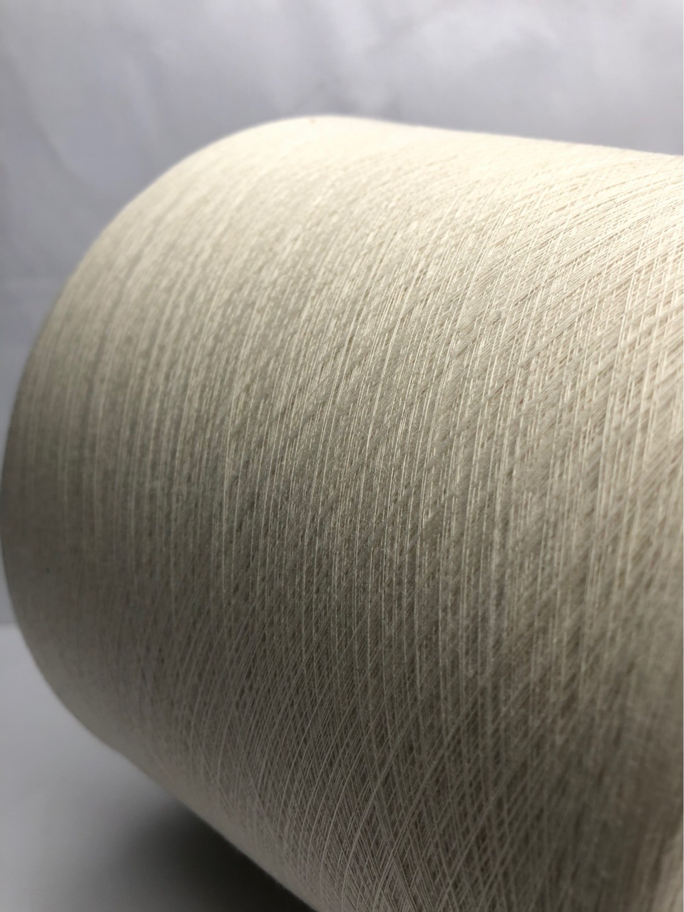 Picture of 30s/1 Polyester Silk Blended Yarn 7030 Polyester Mulberry Silk Yarn Polyester Silk Blended Yarn