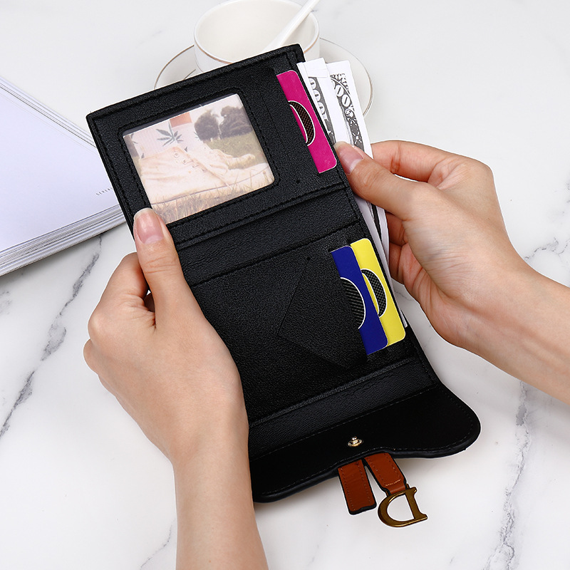 Picture of European and American retro wallet ladies long large capacity D-buckle multi-card foreign trade multi-functional three-fold clutch wholesale