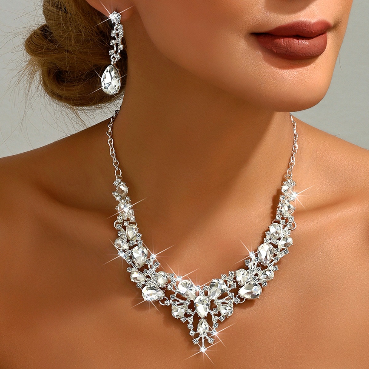 Factory jewelry wholesale cross-border Amazon bridal rhinestone crystal necklace earrings suit ladies dance dress