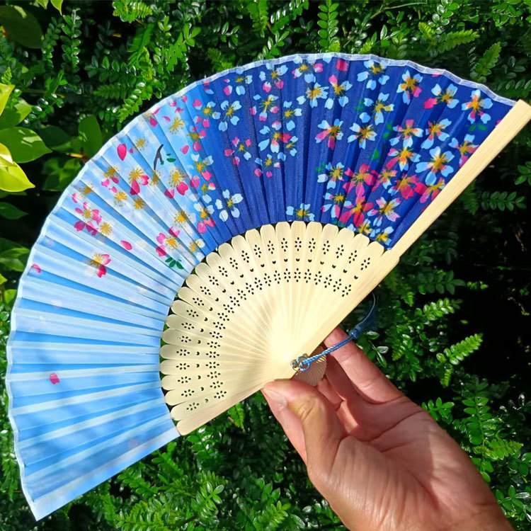 Picture of Folding Fan Bamboo Ancient Fan Student Girl Chinese Style Small Fan Scenic Spot Export Wholesale Retail Gift Decorative Fan