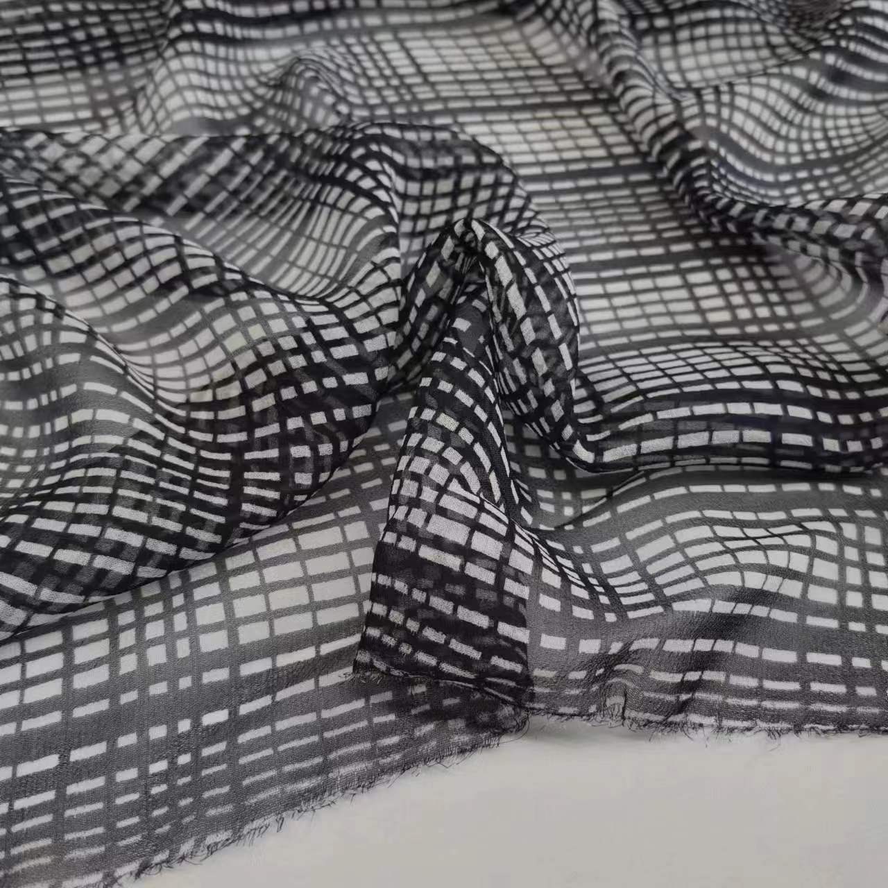 Picture of Special Price Silk Jokey Fabric Navy Blue Plaid Mulberry Silk Breathable Fabric