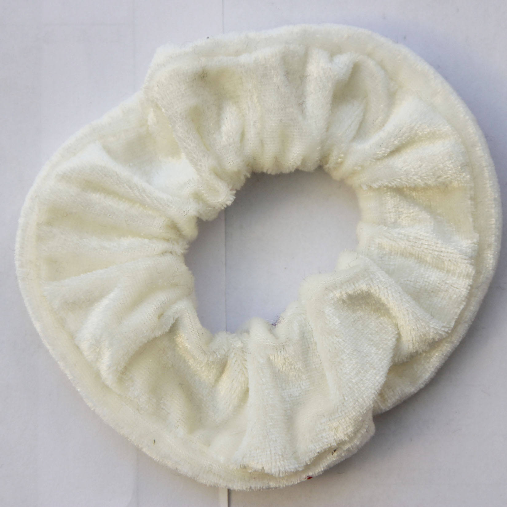 Picture of Amazon Gold Velvet Cloth Pig Intestine Hair Ring Velvet Mother Headband Grandma Jewelry Rubber Band Wholesale