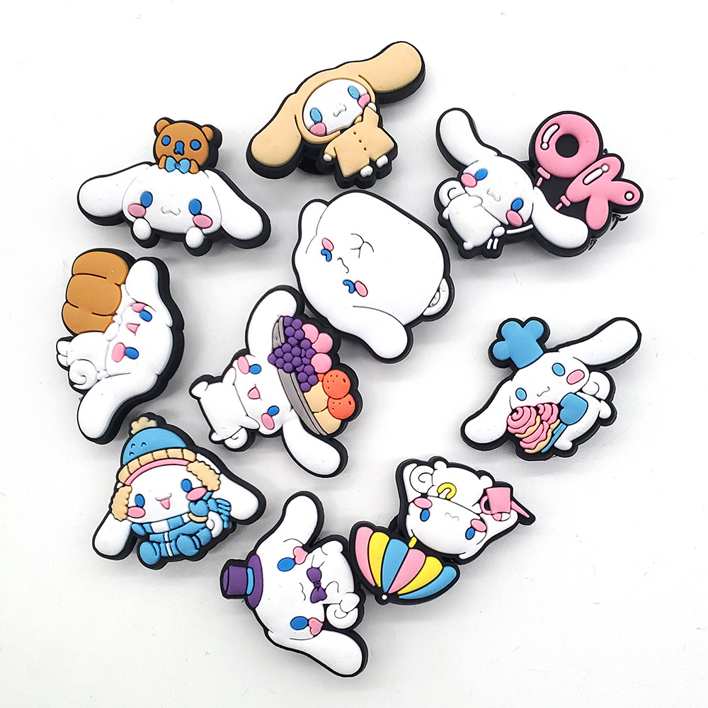 10 a set of cartoon jade cinnamon dog hole shoes shoes flower decorative buckle soft rubber PVC cute garden shoes decorative buckle