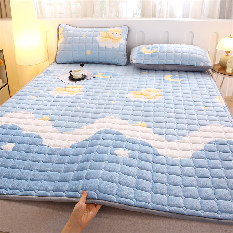 Picture of Milk velvet mattress cushion single student dormitory mattress cushion blanket winter plus velvet mattress double wholesale