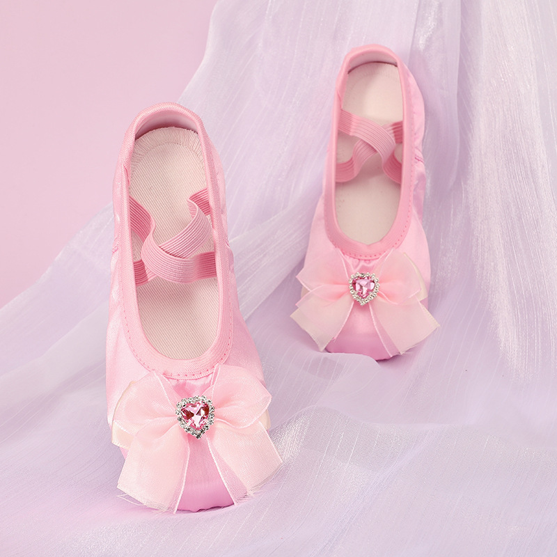 2024 New Autumn and Winter Kidsren's Dance Shoes Little Girl Practice Ballet Body Performance Stage Dance Shoes Dance 8087