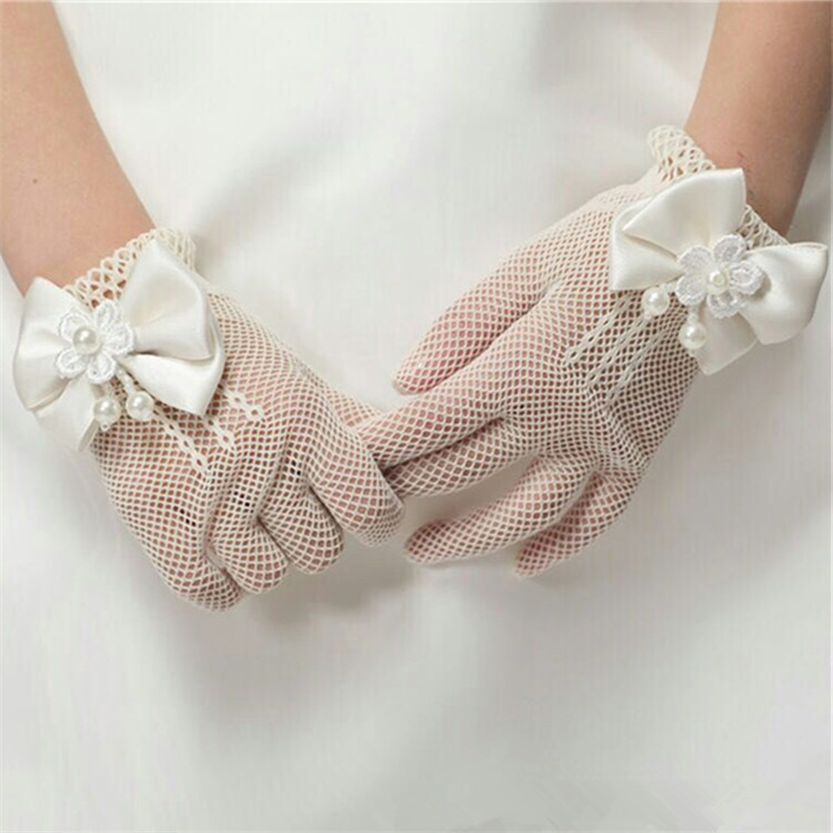 Picture of Bride Wedding Girl Gloves Lace Short Finger Gloves Children Wedding Decorative Dress Children Gloves Wholesale