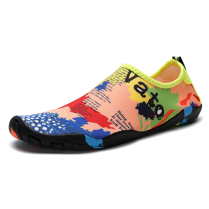 Picture of Wholesale Outdoor Breathable Beach Shoes for Couples, Snorkeling and Wading Shoes, Non-Slip Lightweight River Tracing Shoes, Quick-Drying Men's Water Shoes