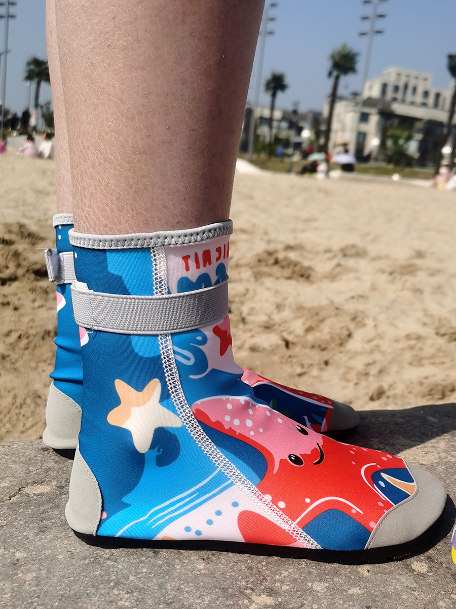 Picture of High-barrel beach socks shoes children's water park swimming snorkeling shoes baby non-slip diving adult sea drifting shoes
