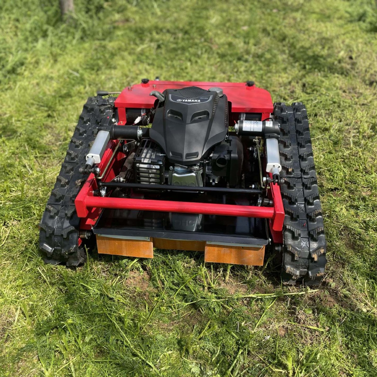 Jining manufacturers in stock remote control lawn mower intelligent crawler orchard dam lawn mower lawn trimmer