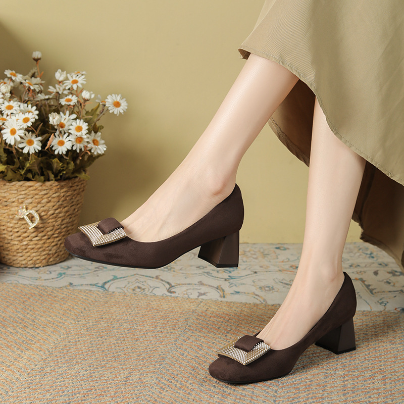 Cross-Border Fashion Shoes for Women, Personalized Floral Cloth, Small Fragrant Style, Square Toe, Thick Heels, European and American Large Size High Heels, Huizhou Women's Shoes