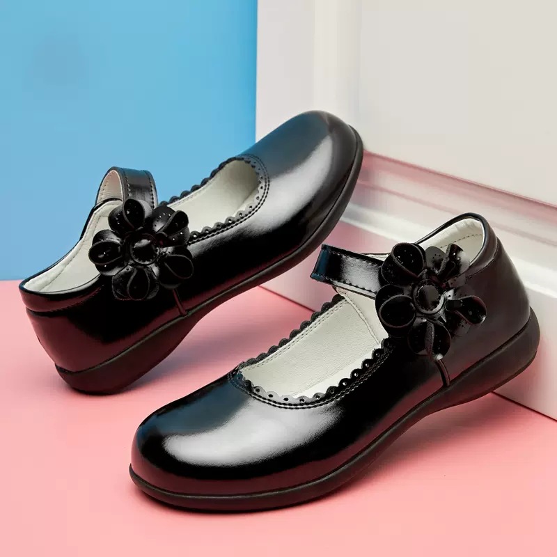 Picture of Girls Black Leather Shoes Performance Shoes Princess Shoes Small Leather Shoes Children's School Leather Soft Sole Shoes School Shoes