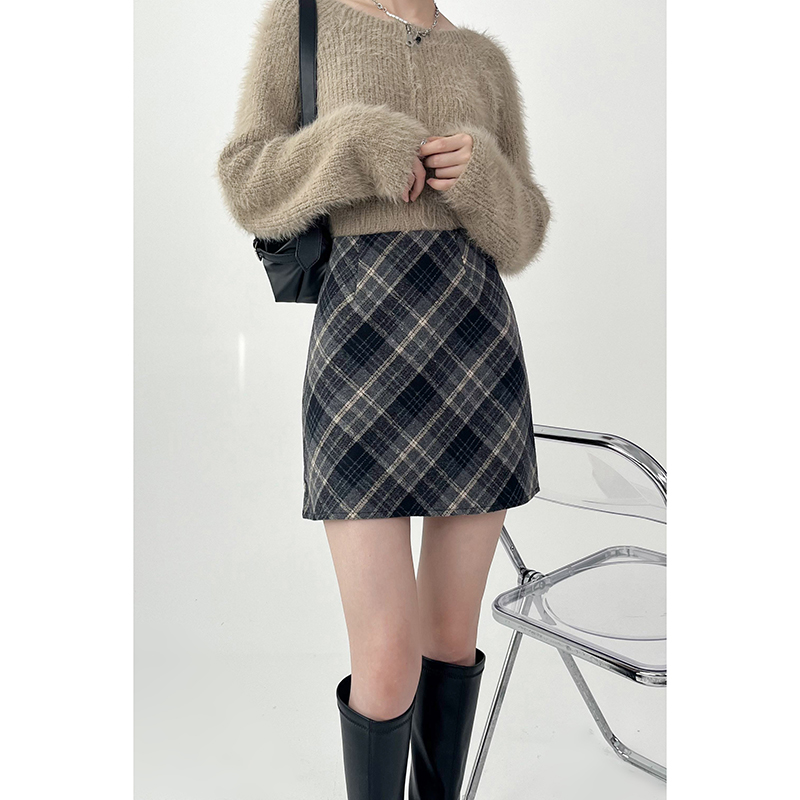 plus size Chubby Women's Woolen Skirt Autumn and Winter Vintage Short Skirt Women's High Waist A- Line Plaid Hip Skirt Pear-Shaped Figure