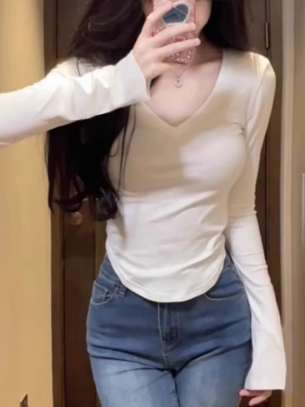 V-Neck Inner Layering Shirt for Women 2025 Autum New Pure Desire Tea Art White Asymmetrical Long-Sleeved T-Shirt Short Top