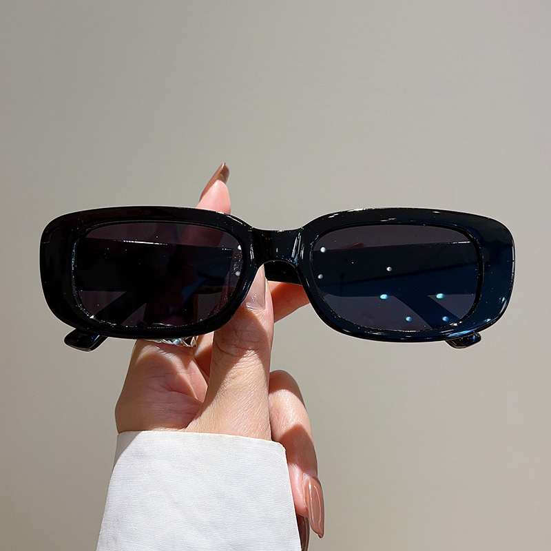 Picture of New Retro High Sense Small Box Anti-UV Sunglasses Trendy Street Fashion Sunglasses AliExpress Hot Sale