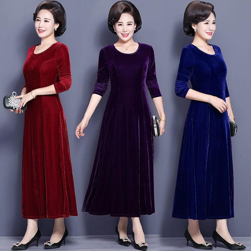 2024 Spring and Autumn New Golden Velvet dress Noble Western Style Women's Long Sleeve Middle-aged Elegant Slimming Mother's Long Dress