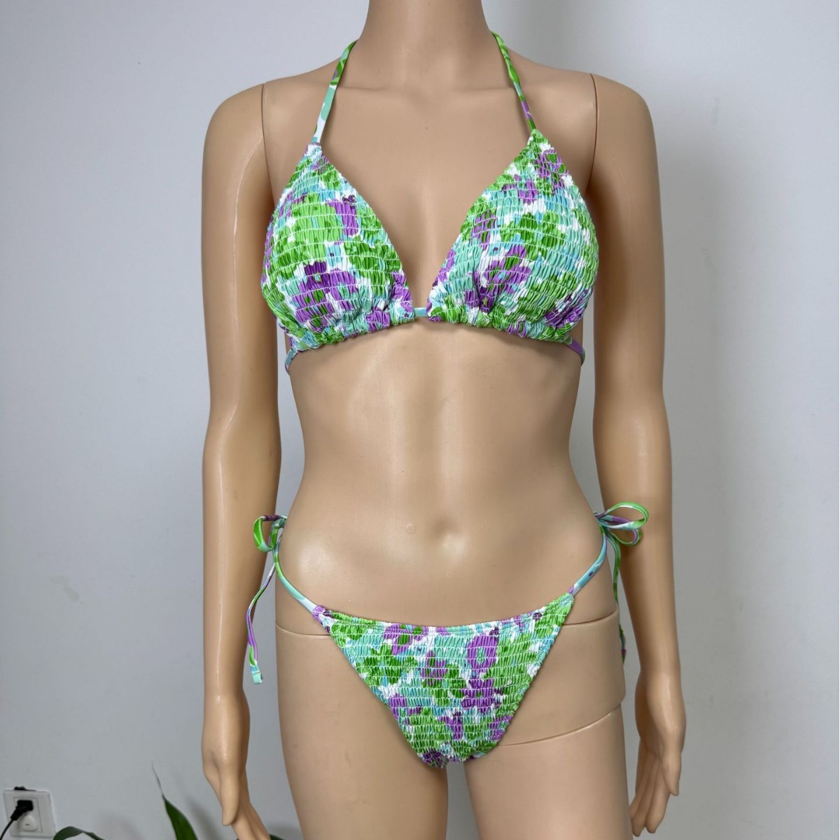 2024 New Export Triangle Bikini Sexy Slim Fit Small Breast Push-Up Split Swimsuit Women's Two-Piece Set
