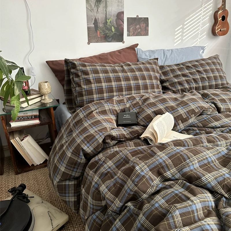 Picture of Washed Cotton Bed Sheet Four-Piece Set, Fresh Style Duvet Cover, Simple Ins Student Dormitory Three-Piece Duvet Cover Set