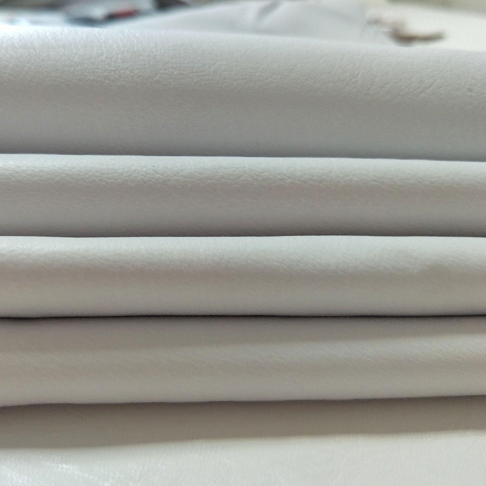First layer grain small wrestling Nappa cowhide wholesale, pure white wrestling cowhide leather spot soft cowhide manufacturers
