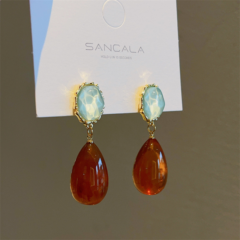 Silver Needle New Amber large water drop earrings French retro niche mid-ancient earrings light luxury high-end earrings for women